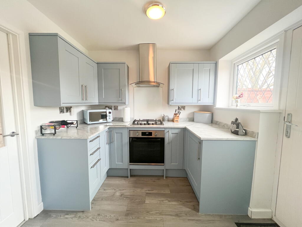 House in Tameside, Greater Manchester - View 4