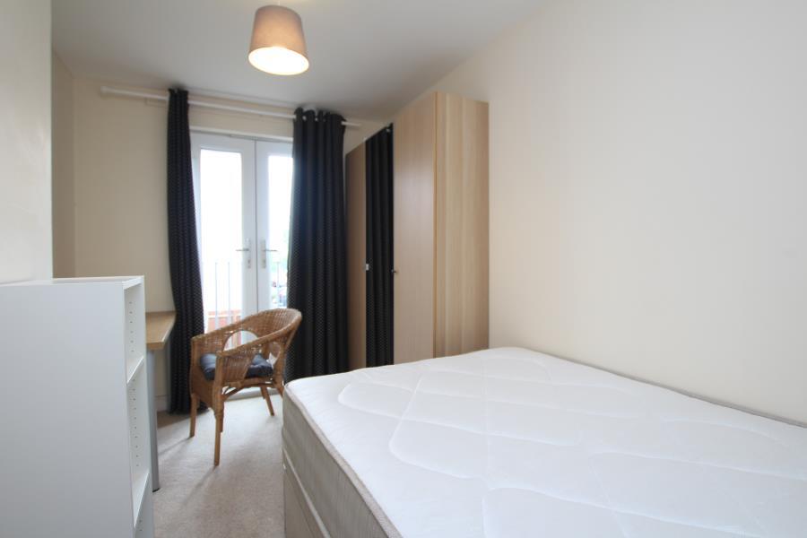 House in Bristol, Stoke Park and Cheswick - View 4