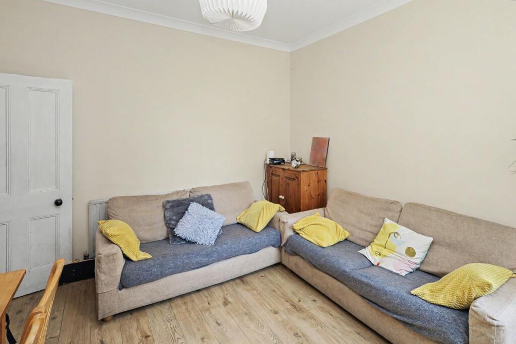 House in London, Forest Gate - View 5