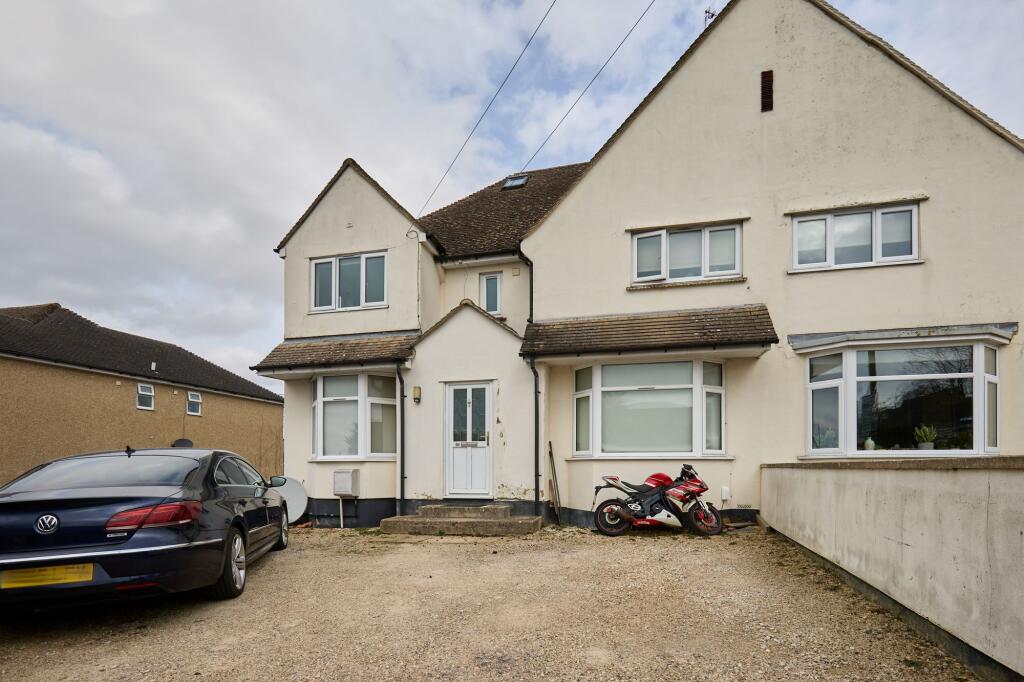 Main image of property: Oxford Hill, Witney, OX28