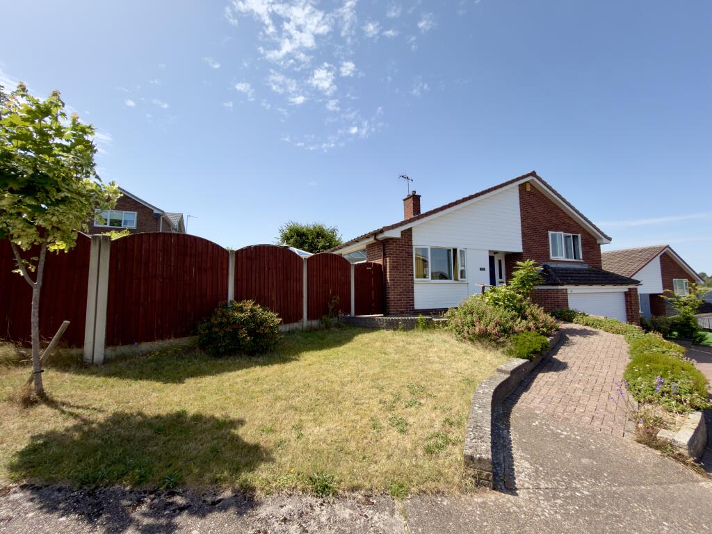 House in Nottingham, Bramcote - View 4