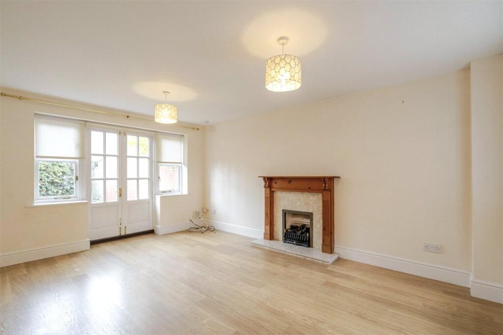 House in Warwick, Royal Leamington Spa - More