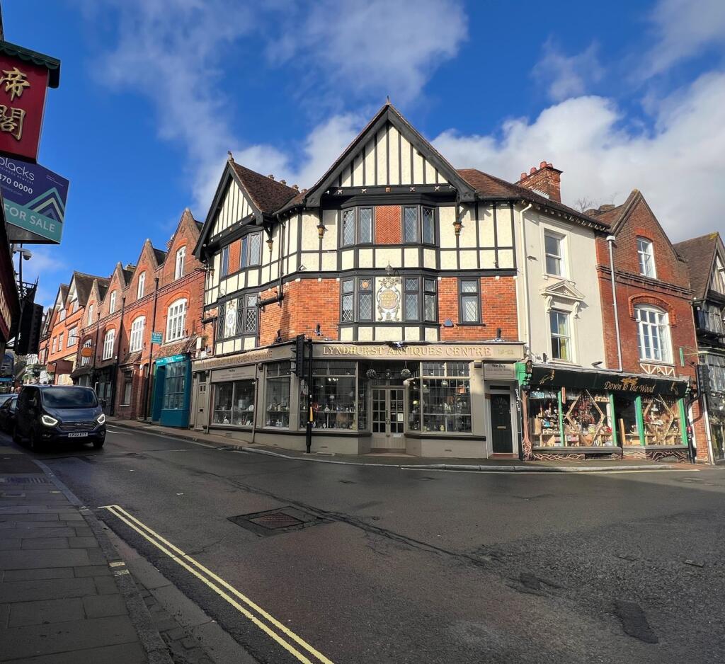 Main image of property: High Street, Lyndhurst, SO43