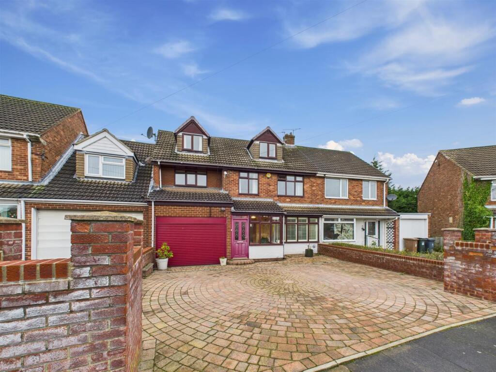 Main image of property: Horsley Avenue, Shiremoor