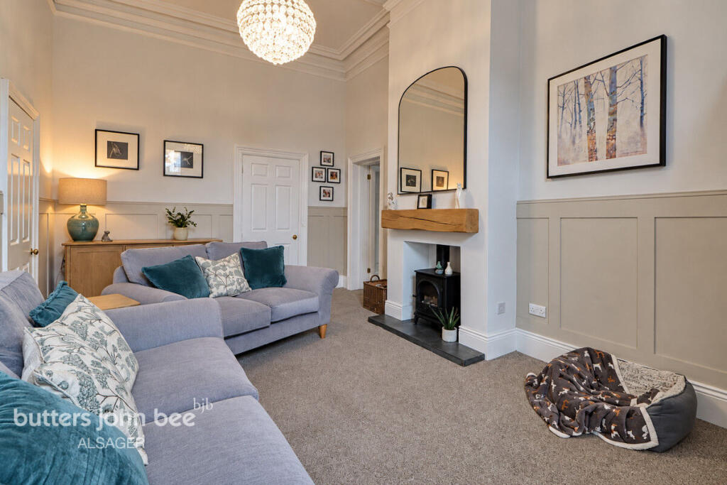 Apartment in Stoke-on-Trent - View 4
