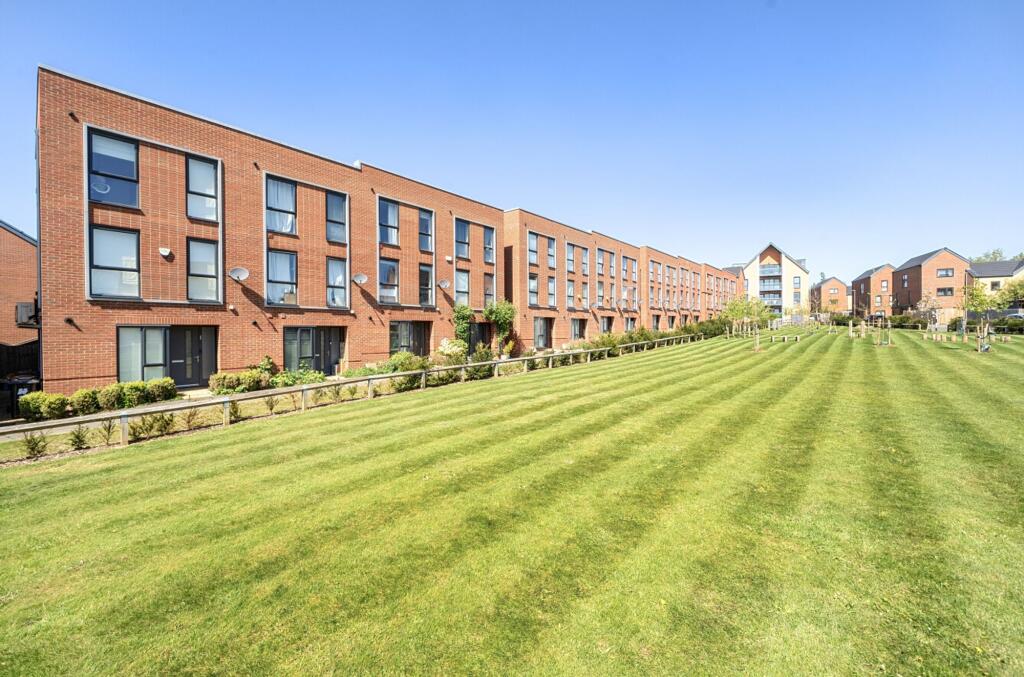 Main image of property: Winter Walk, Borehamwood, WD6