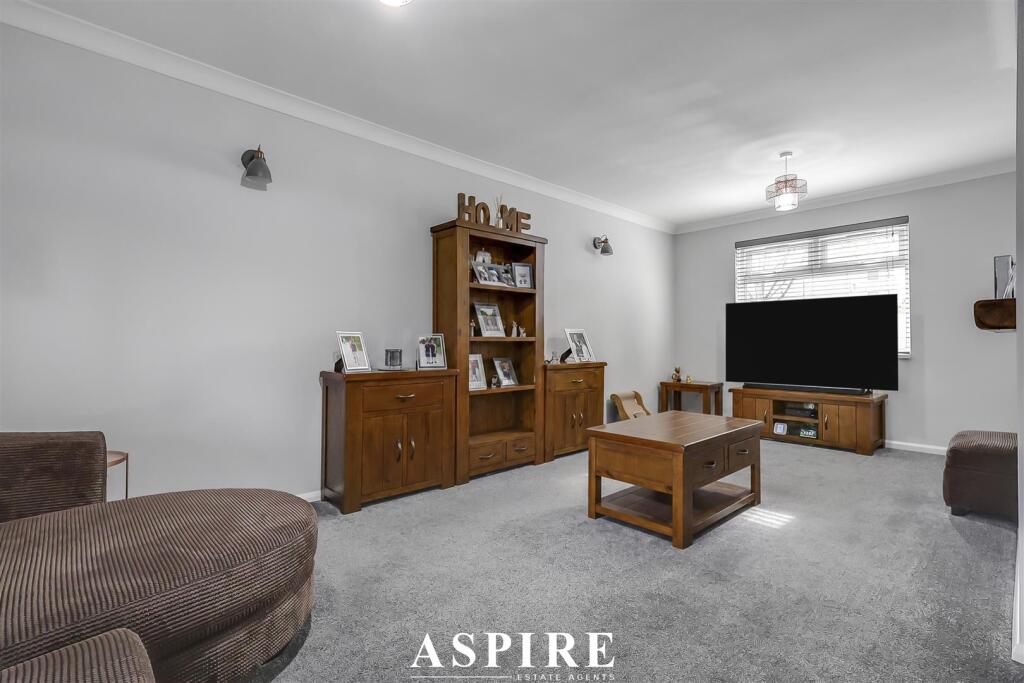 House in Romford - View 4