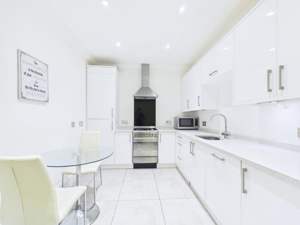 Apartment in Peterborough, City of Peterborough - View 2