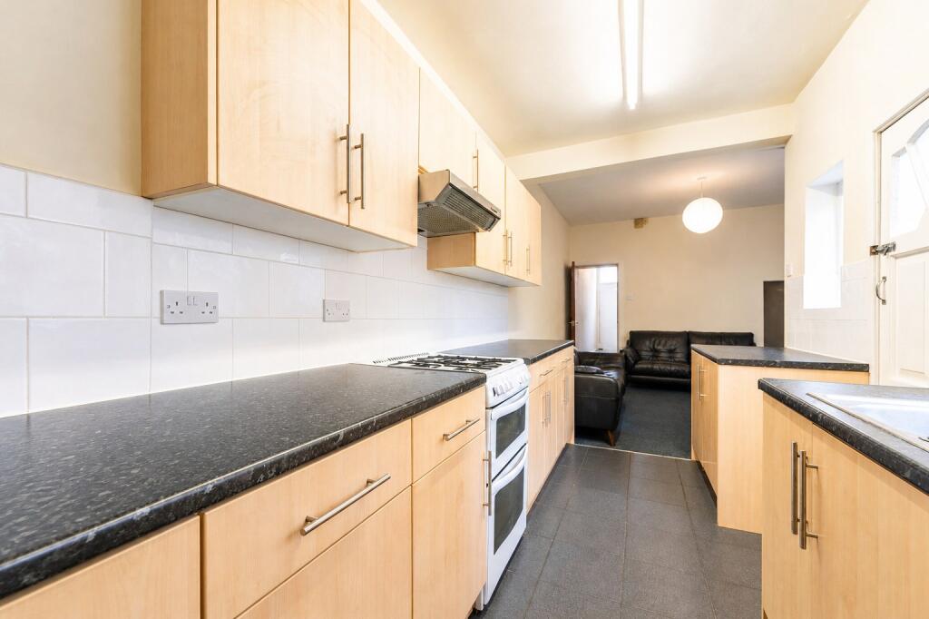 5 bedroom house for rent