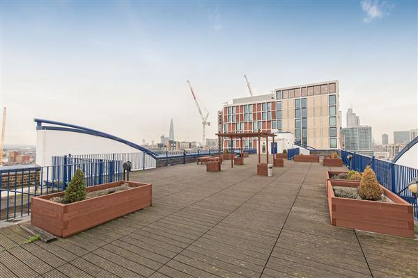 Main image of property: SKYLINE PLAZA, London, E1