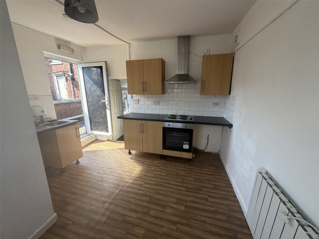 Main image of property: High Street, Bloxwich, Bloxwich, WS3