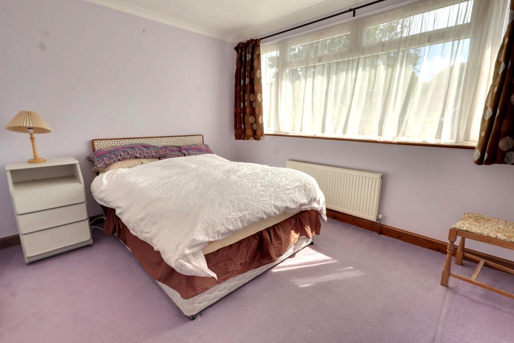 House in East Hampshire, Horndean - More