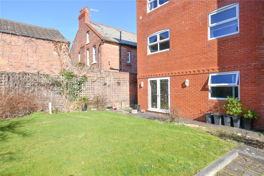 Westbourne Road, West Kirby, Wirral photo 3