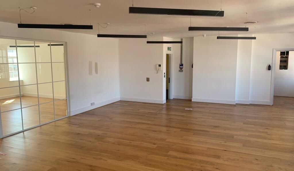 465brixtonroad2.jpg