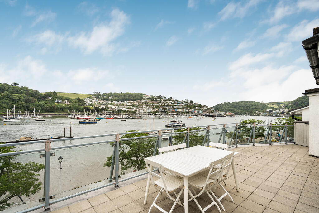 North Embankment, Dartmouth photo 3