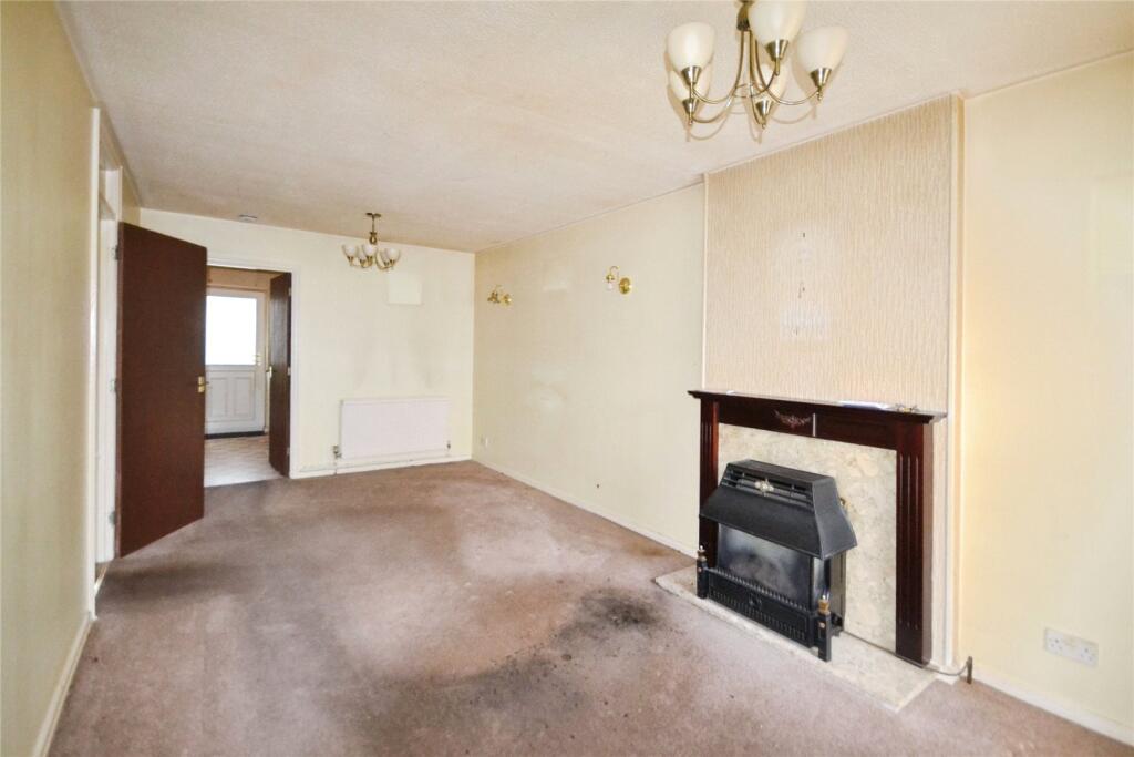 Shotley Close, Felixstowe photo 4