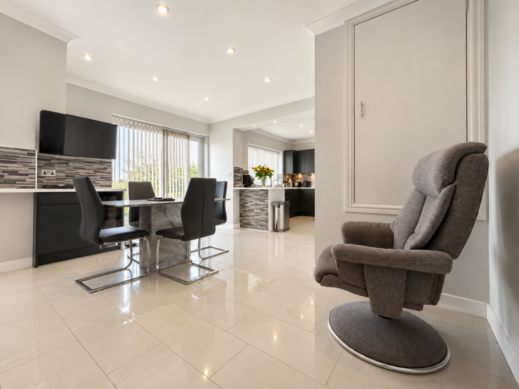 House in Bromsgrove, Wythall Heath, Wythall - View 5