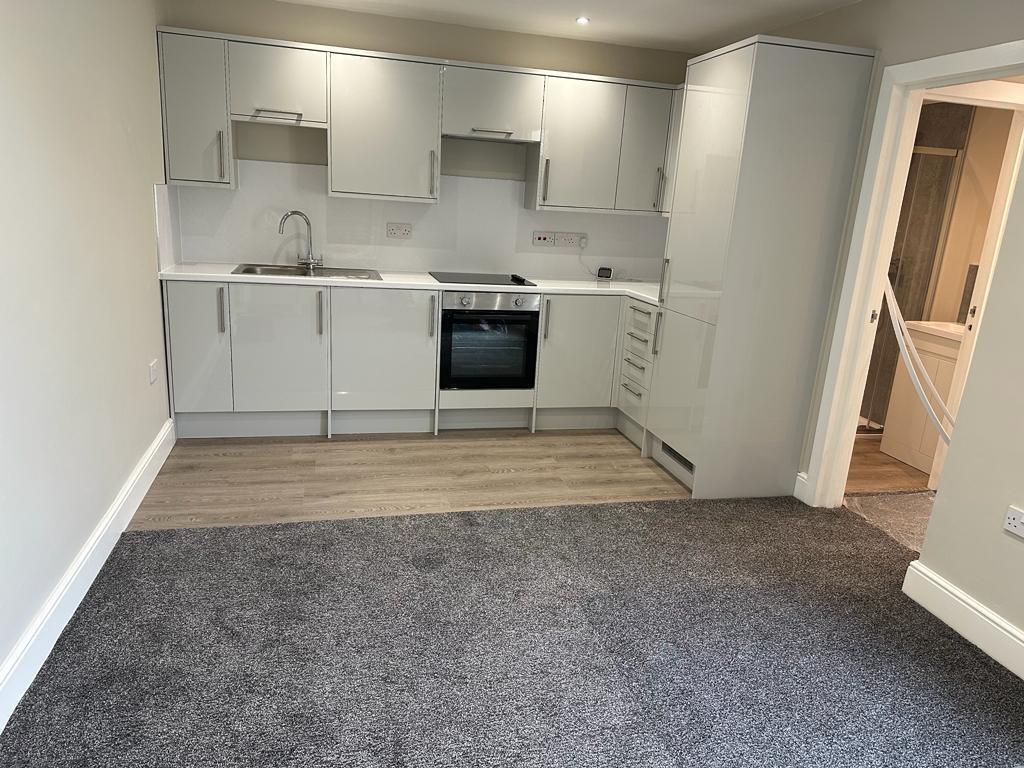 Apartment in Southampton - View 3