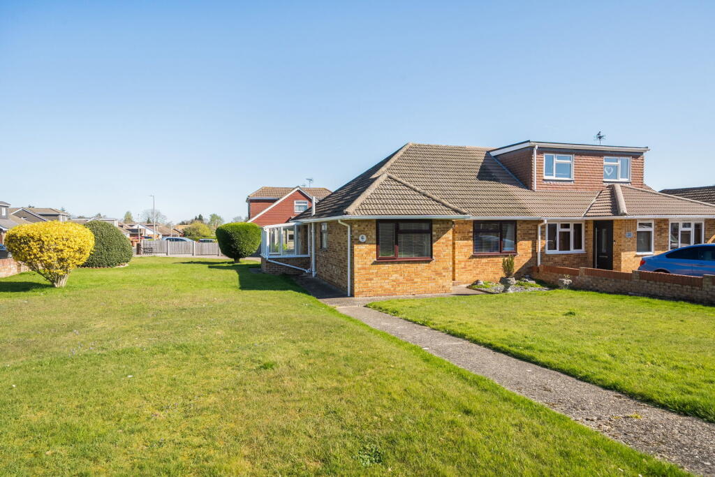 House in Gillingham, Medway - More