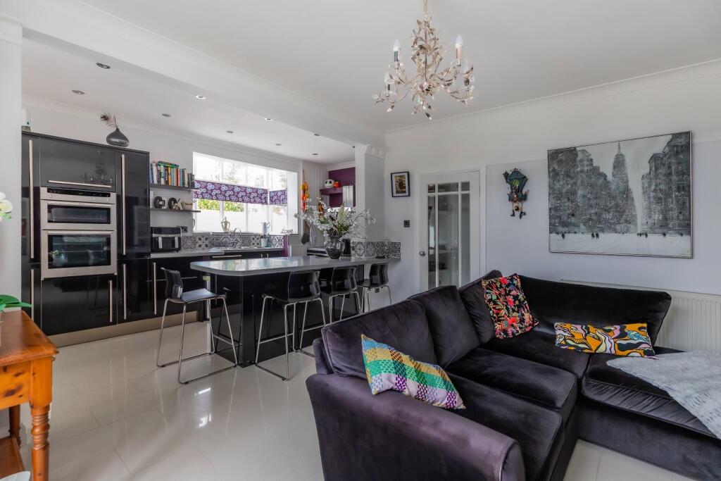 House in Cardiff - View 5