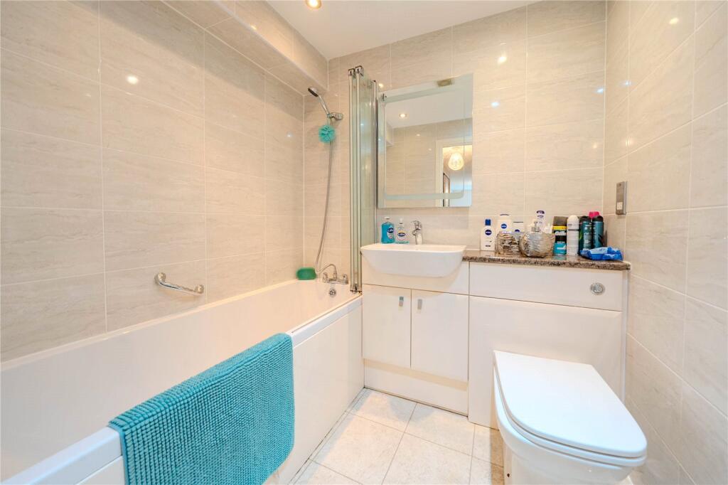 Apartment in Leeds - View 5