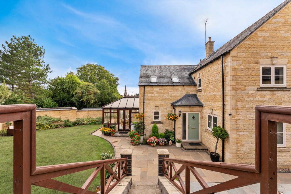House in Peterborough - View 5
