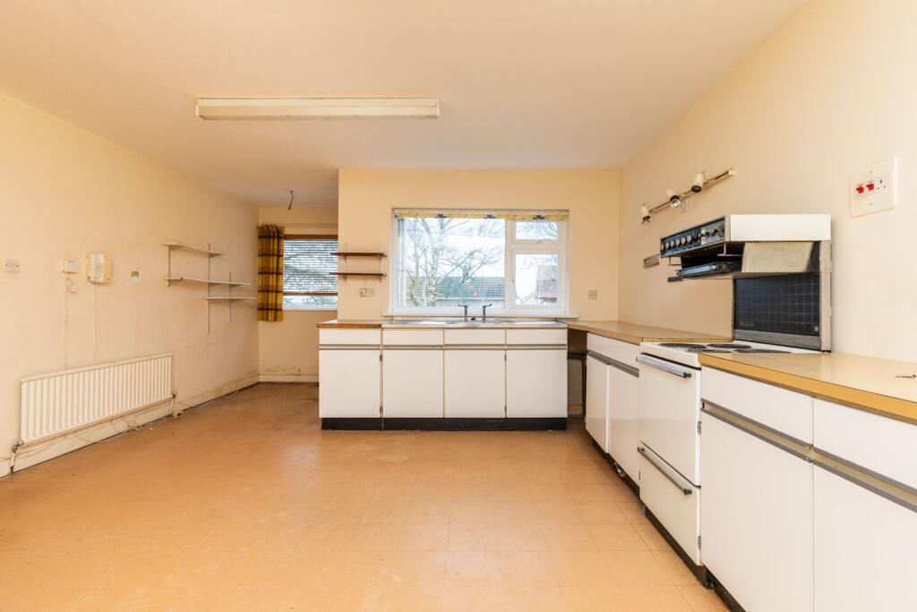 Seend Cleeve, Melksham, SN12 photo 4