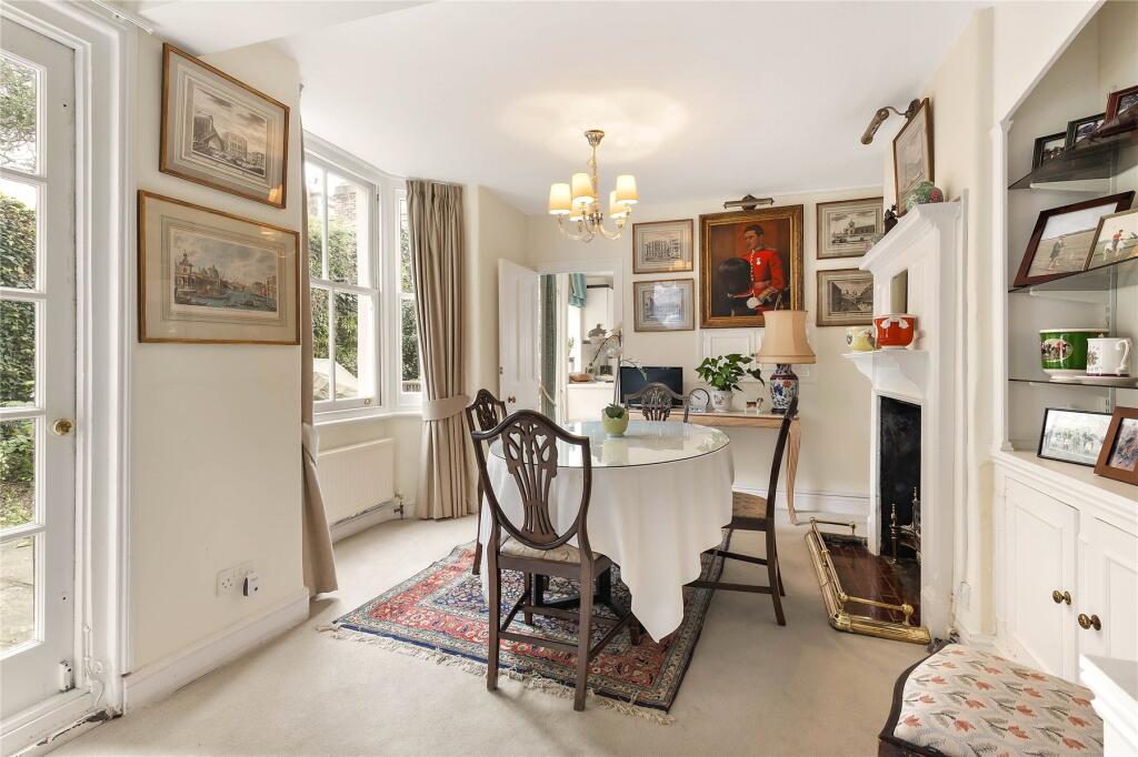 Henning Street, London, SW11 photo 4