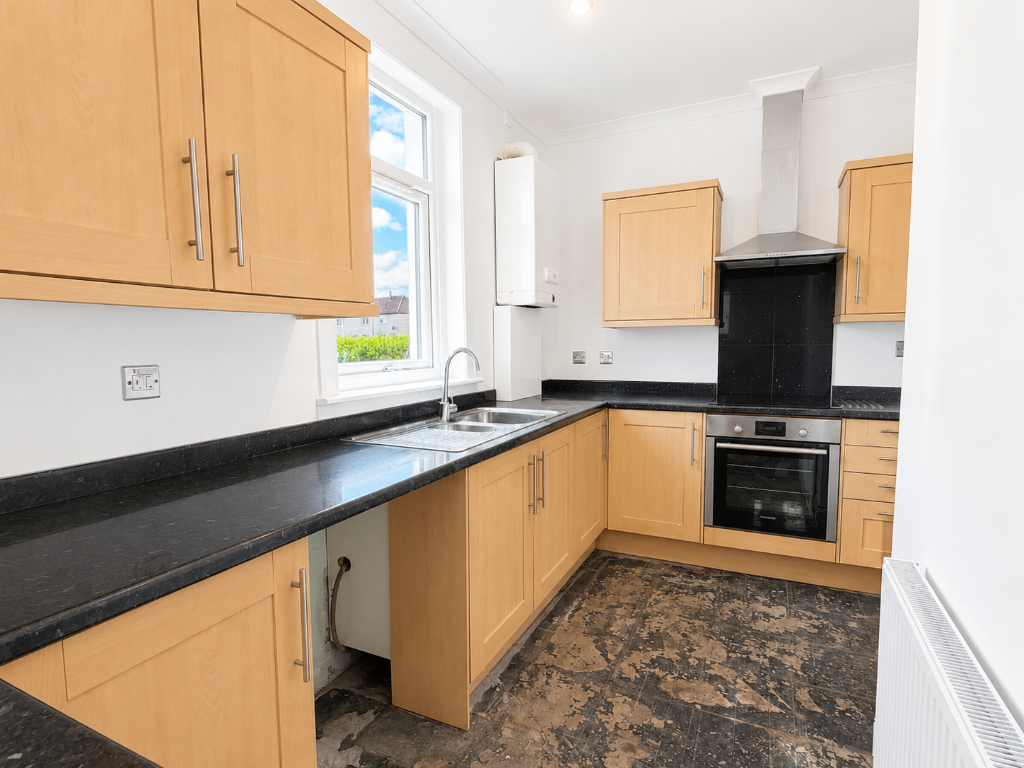 5 Johnston Avenue, Stenhousemuir, Larbert, Stirlingshire, FK5 4JZ photo 4