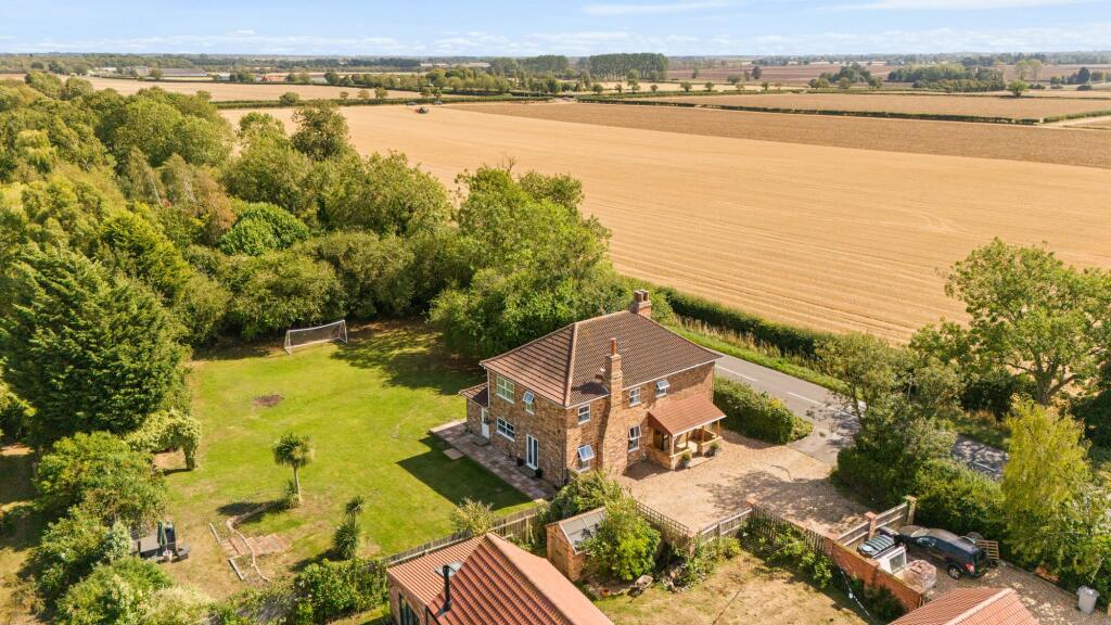 Main image of property: Cheapside, Waltham, DN37