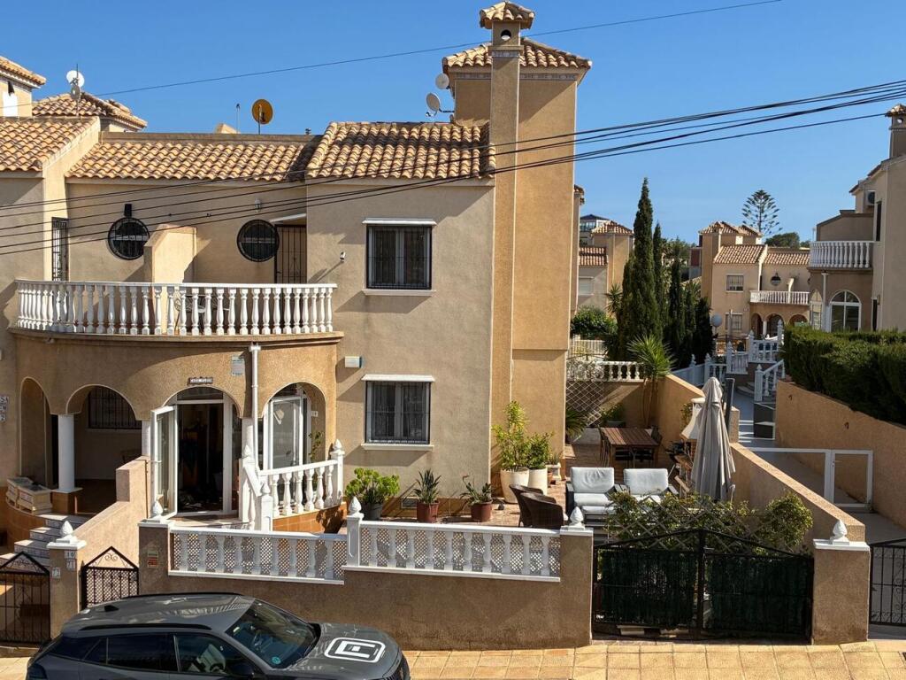 Main image of property: Valencia, Alicante, Villamartin
