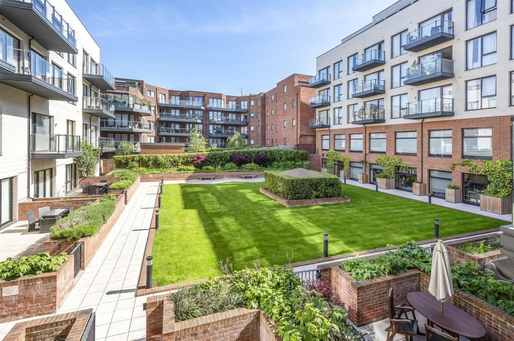 Apartment in London, Childs Hill, Golders Green - View 2