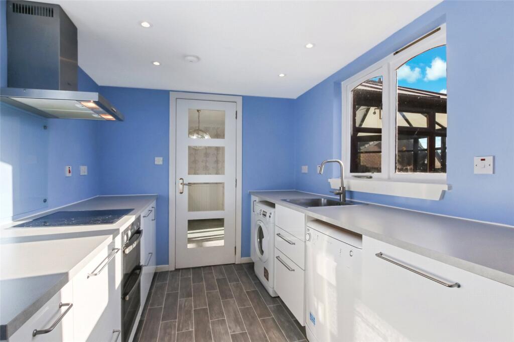 Barony Drive, Springhill, Baillieston, Glasgow, G69 photo 4
