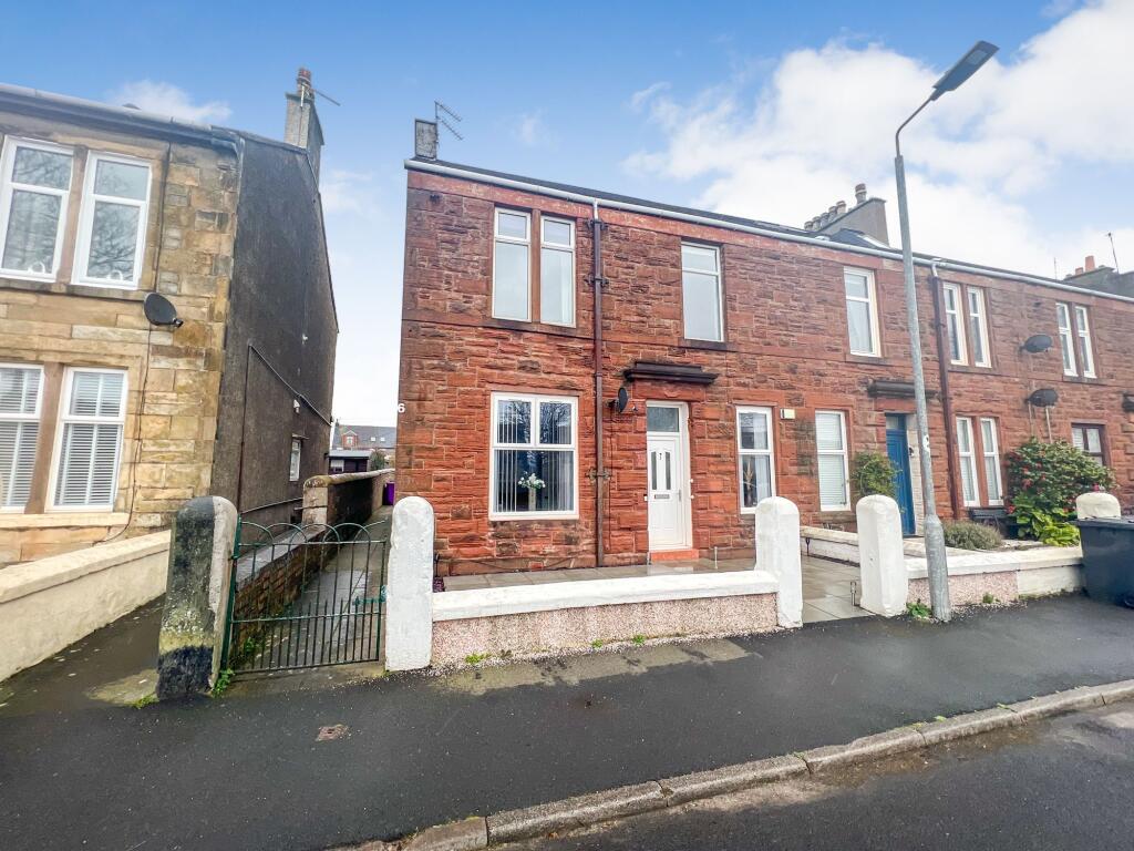 Main image of property: Flat 2, 6 Stanley Road, Saltcoats, KA21 5BB