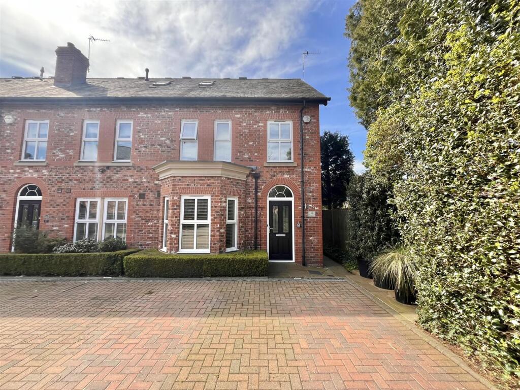 Main image of property: Russet Way, Alderley Edge