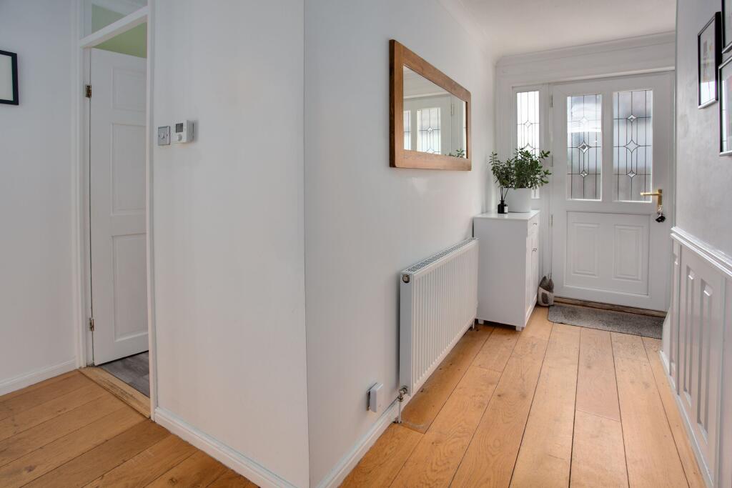 37 Buchan Drive, Perth, PH1 1NQ photo 2