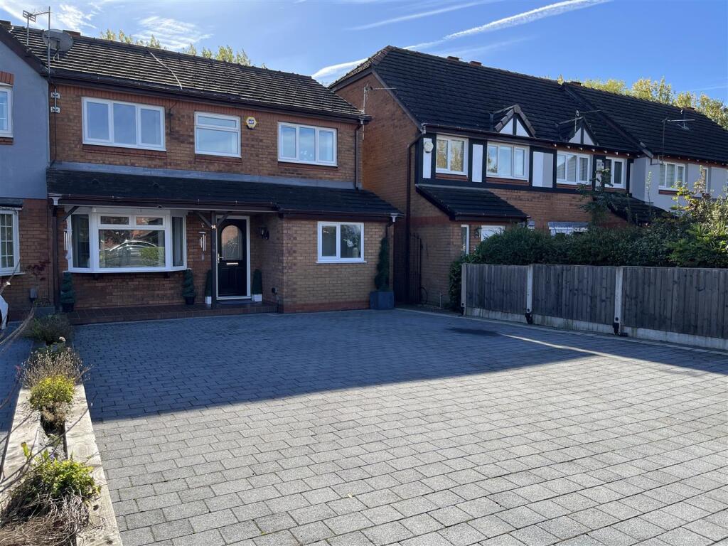Main image of property: Southfield Close, Richmond Park, Dukinfield