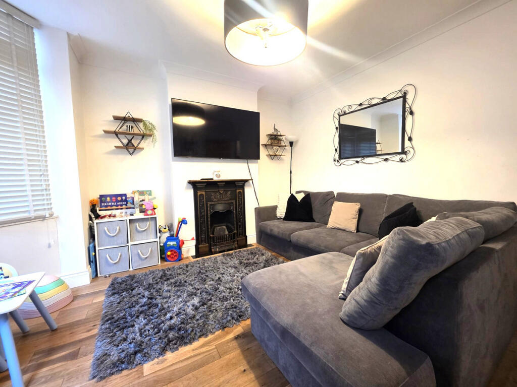 Apartment in London - View 2