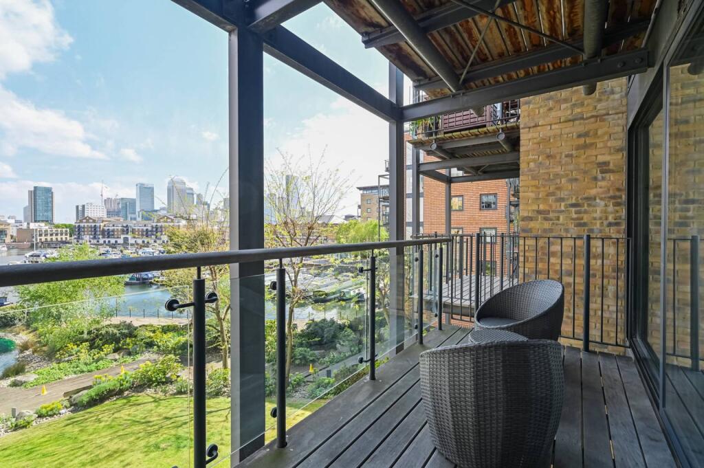 Main image of property: Berglen Court, Limehouse, London, E14