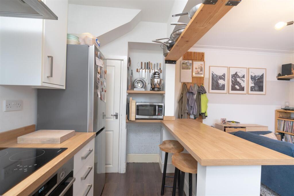 House in Leeds, Kirkstall - View 4