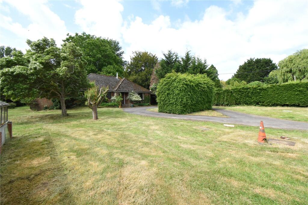 Broad Oak, Odiham, Hook, Hampshire, RG29 photo 4
