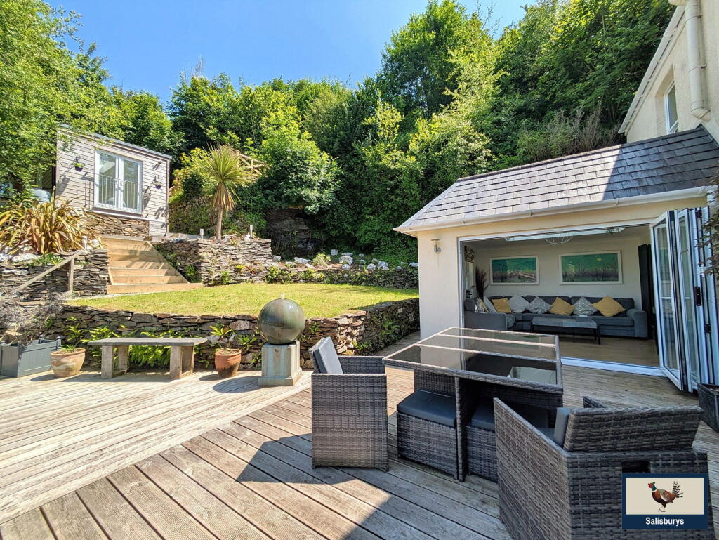 2 Rock Park, Tavistock, PL19 photo 3