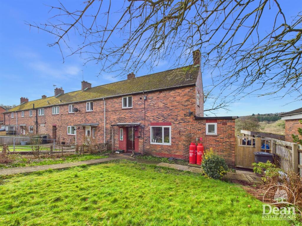 2-bed terraced on Woodland Road, Parkend, Lydney, £265,000