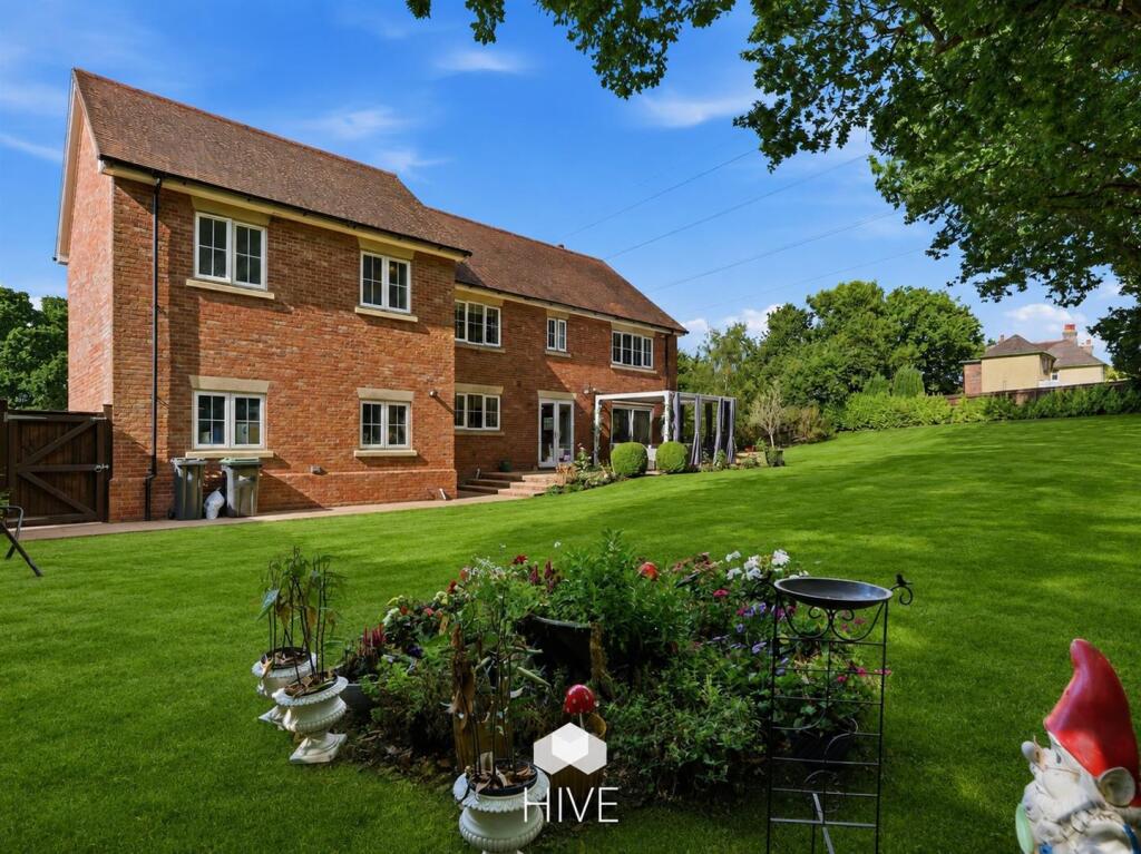 Brickyard Lane, Ferndown photo 3