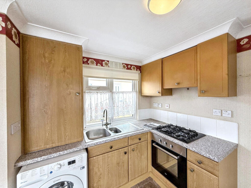 Easington Road, Hatlepool , Hartlepool, Durham, TS24 9SJ photo 4