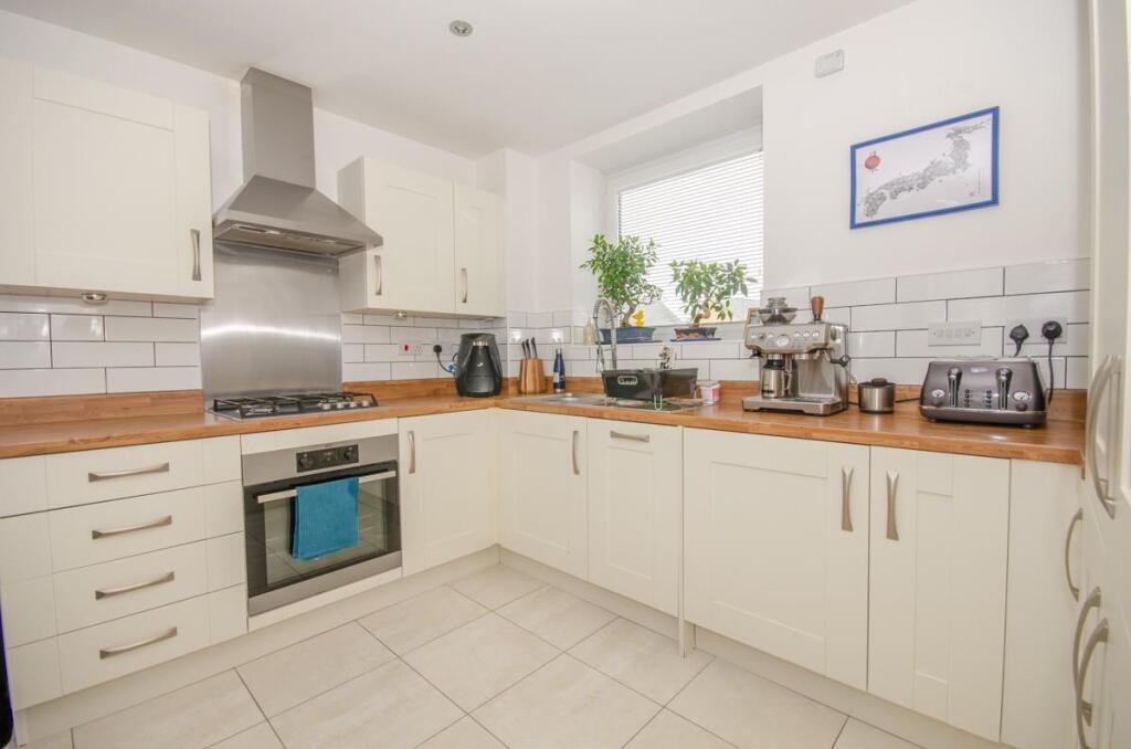Apartment in Kingswood, Lyde Green, Emersons Green - View 4