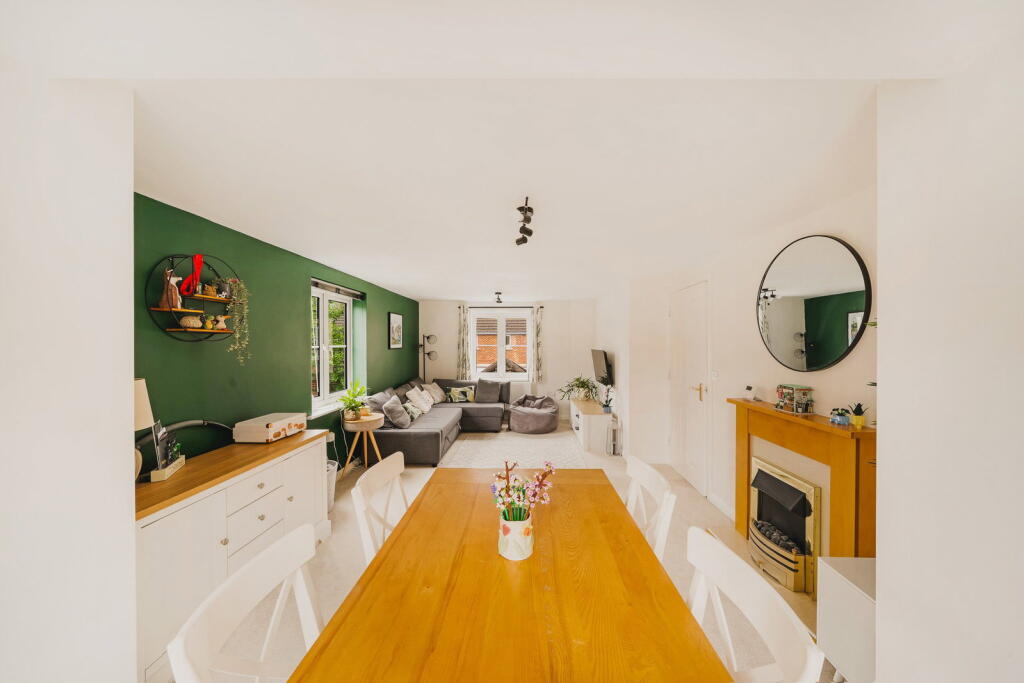 Apartment in Weston-super-Mare, Weston Village - View 4