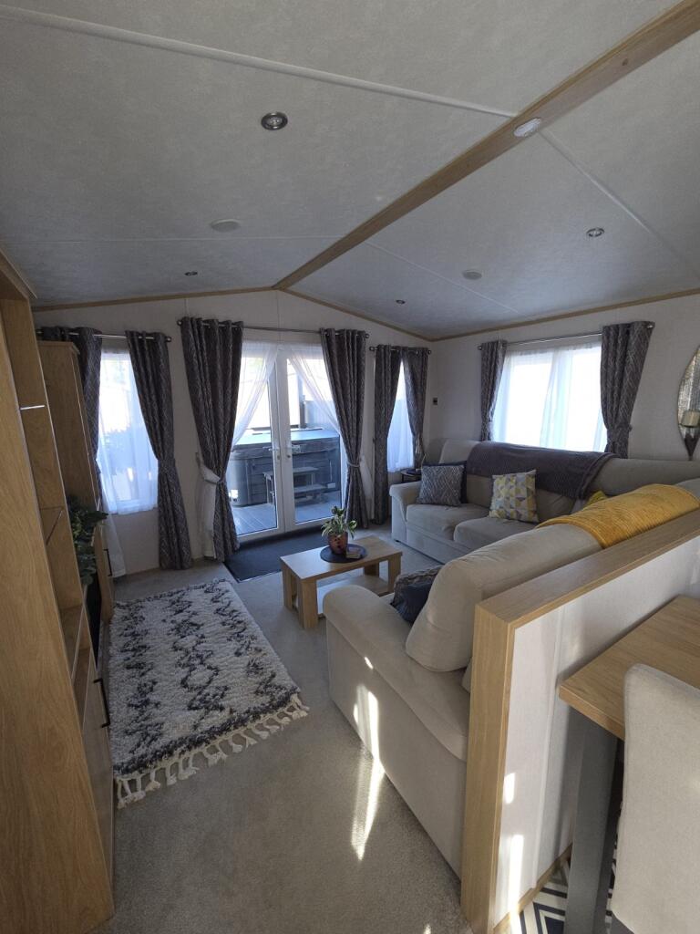 House in Coniston, Oubrough, Ellerby - More