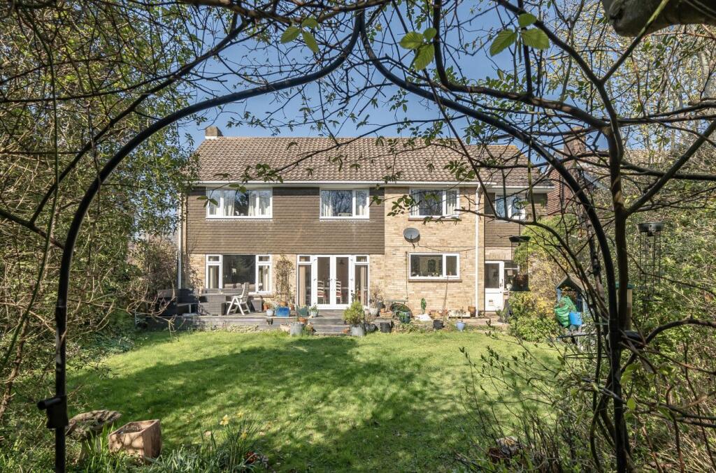 Haglane Copse, Pennington, Lymington, SO41 - View 4