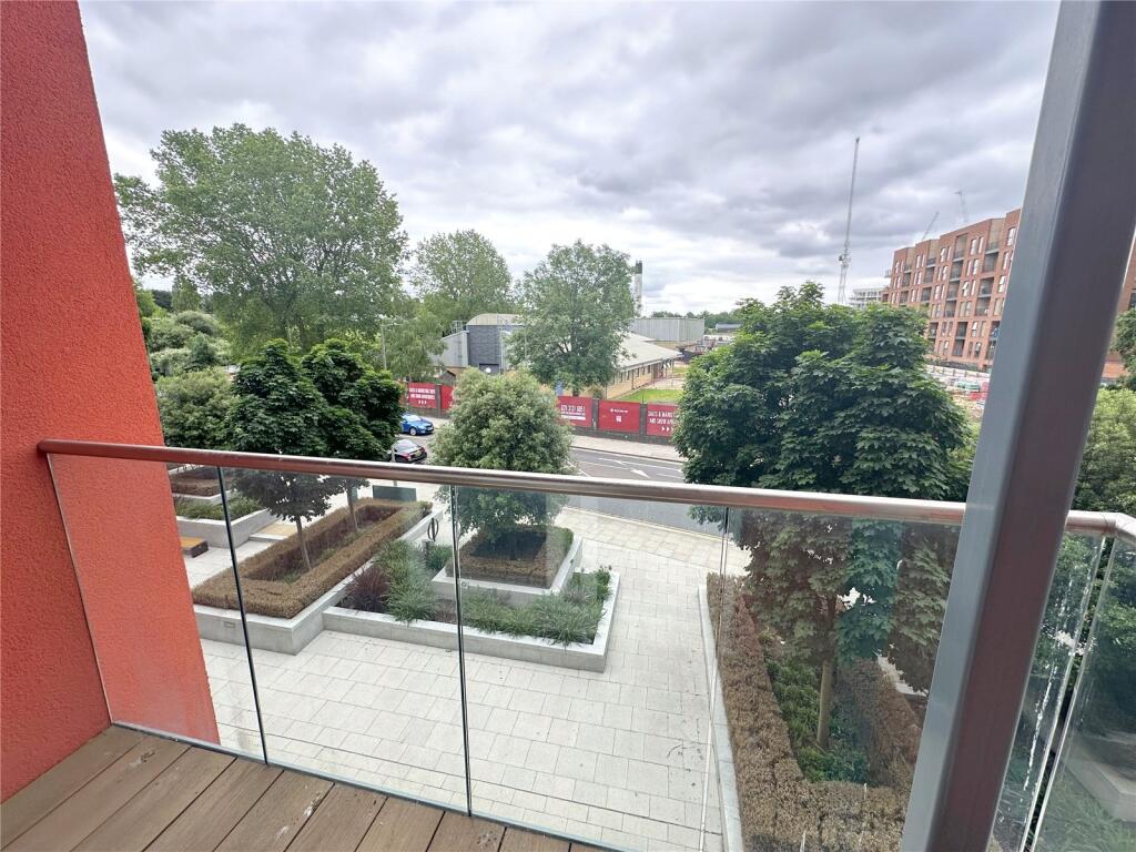 Apartment in London - View 5